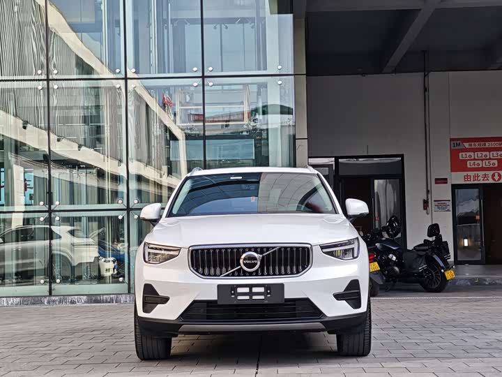 Volvo XC40 2024 2024款 B4 四驱智远豪华版