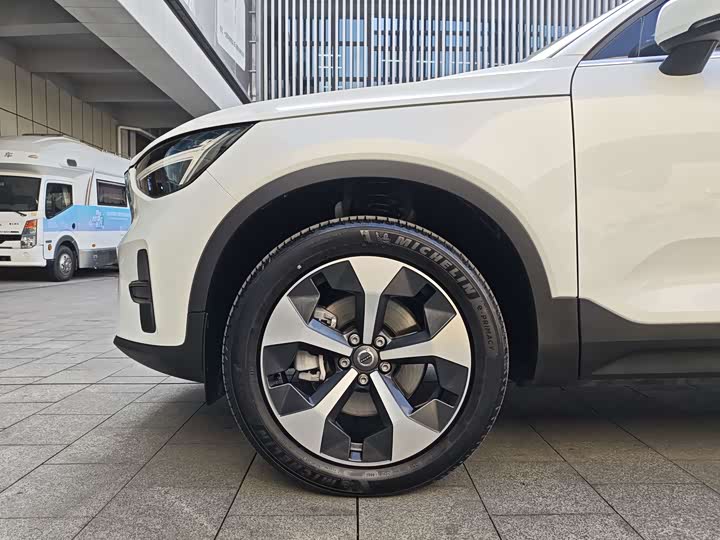 Volvo XC40 2024 2024款 B4 四驱智远豪华版