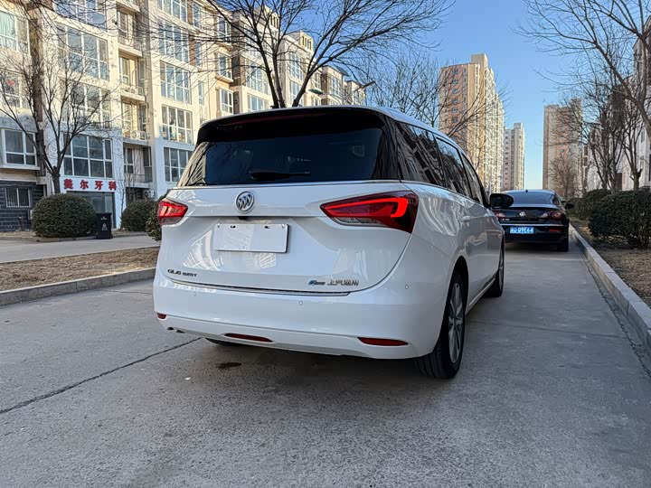 Buick GL6 2021 2021款 323T 轻混动互联豪华型