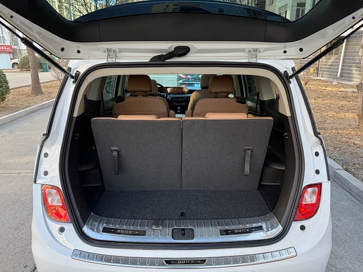 Buick GL6 2021 2021款 323T 轻混动互联豪华型