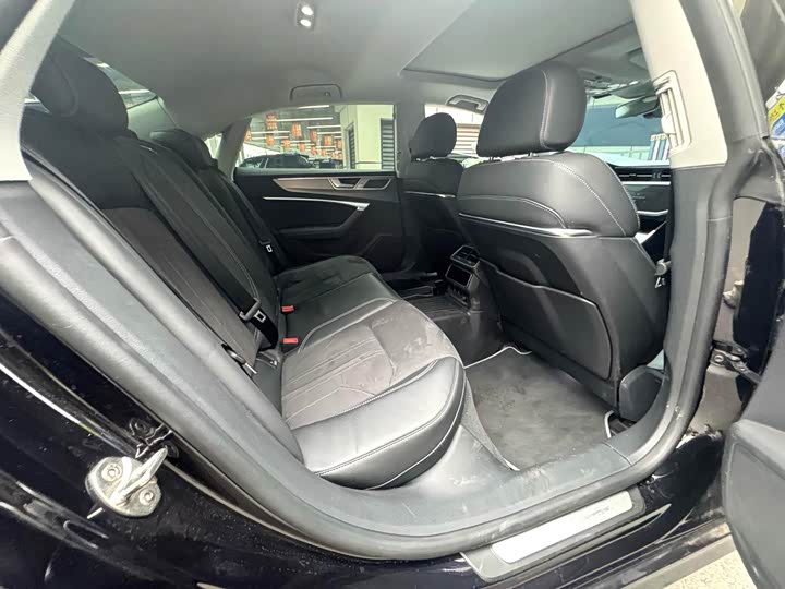 Audi A7L 2025 2025款 45 TFSI 豪华型