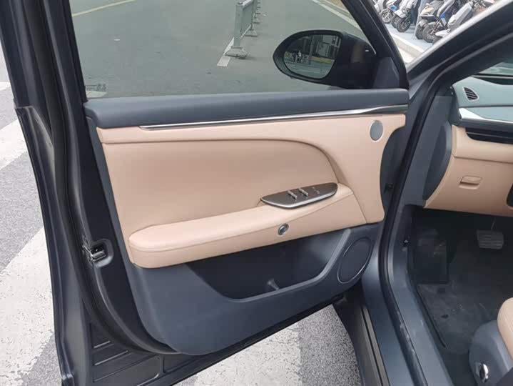 BAIC Arcfox Alpha T5 2025 2025款 630 神行版