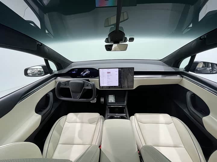 Tesla Model X 2023 2023款 三电机全轮驱动 Plaid版