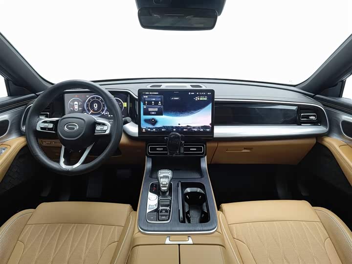 GAC Trumpchi GS8 2025 2025款 领航系列 2.0TGDI 两驱豪华版 5座