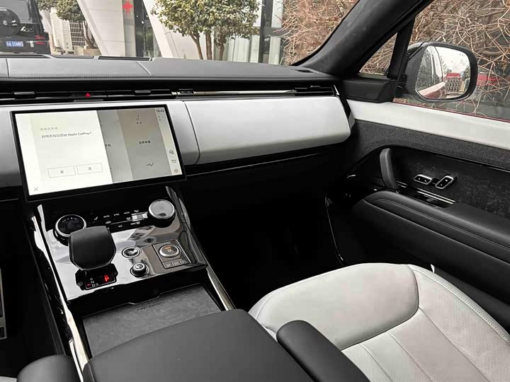 Land Rover Range Rover Sport Hybrid 2023 2023款 P510e 插电式电动混合版 首发版