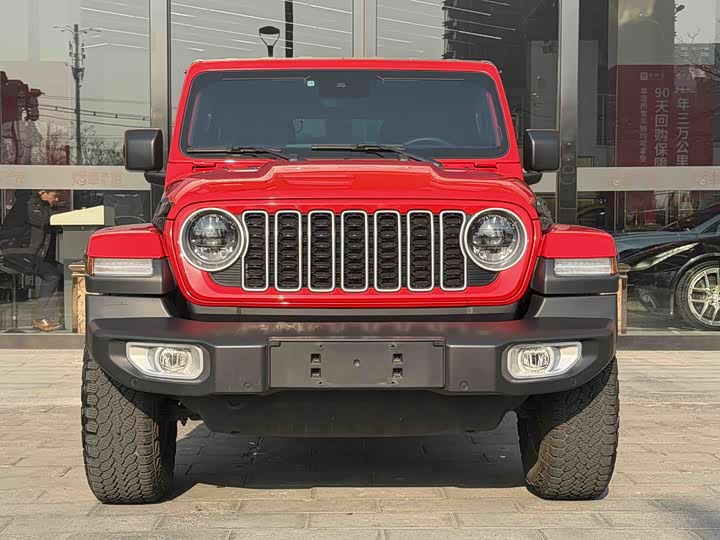 Jeep Wrangler 2024 2024款 2.0T 撒哈拉四门版