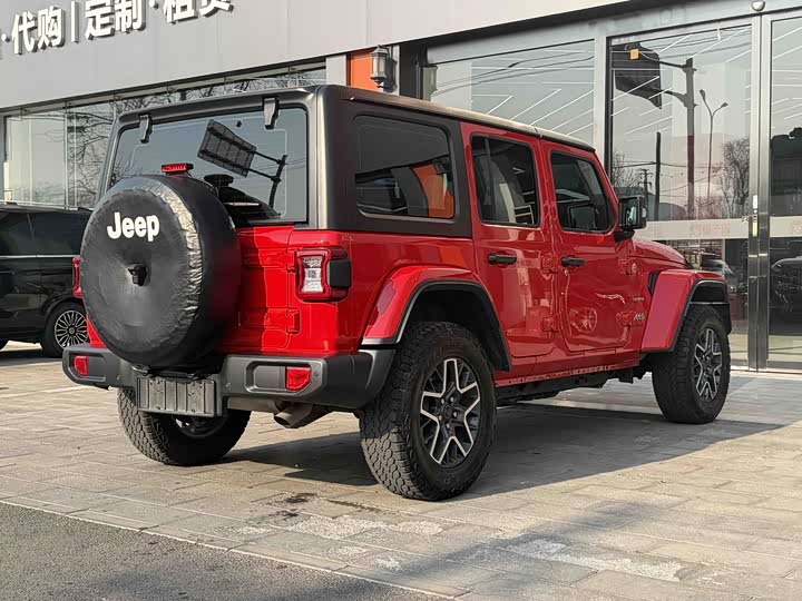 Jeep Wrangler 2024 2024款 2.0T 撒哈拉四门版