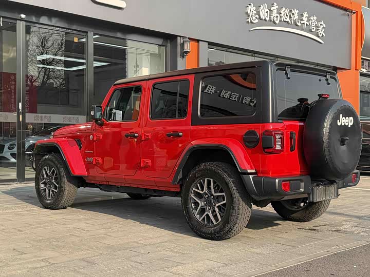 Jeep Wrangler 2024 2024款 2.0T 撒哈拉四门版