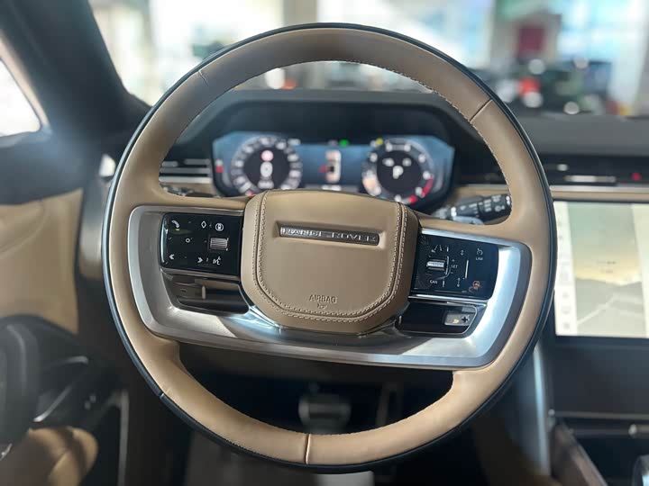 Land Rover Range Rover 2025 2025款 3.0 L6 400PS 创世加长版