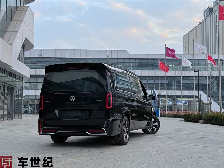 Mercedes-Benz Vito 2024 2024款 2.0T 商务版 7座