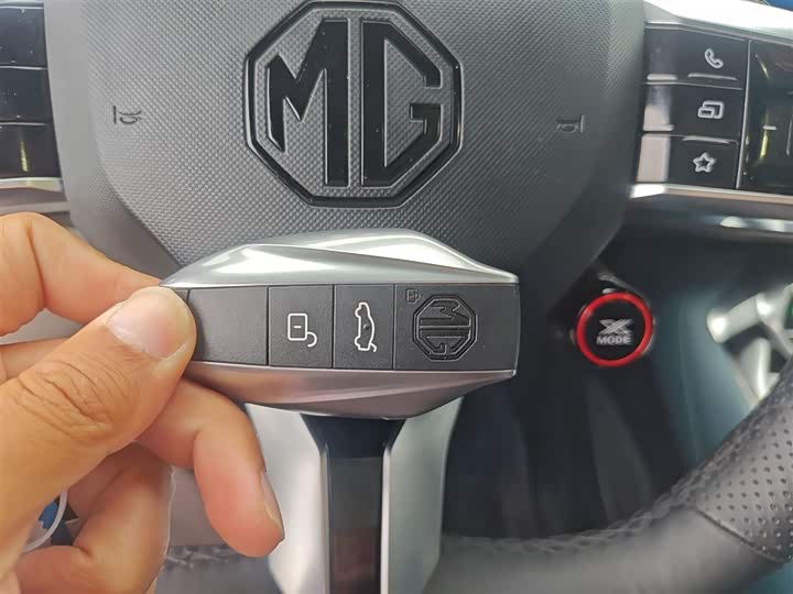 MG Motor 7 2025 2025款 2.0T Trophy+ 超级智驾版