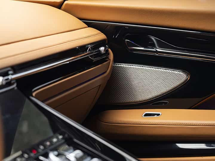 Aston Martin DB12 2025 2025款 4.0T V8 Coupe