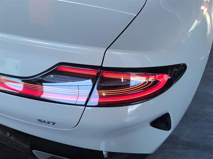 Xiaomi SU7 2024 2024款 后驱长续航智驾版