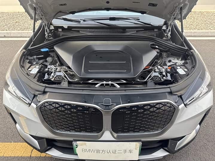 BMW iX1 2025 2025款 eDrive25L X设计套装