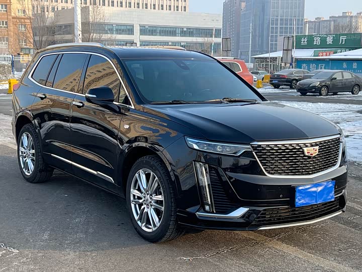 Cadillac XT6 2022 2022款 2.0T 六座四驱豪华型标准版