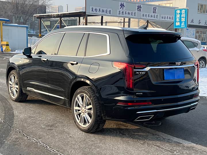 Cadillac XT6 2022 2022款 2.0T 六座四驱豪华型标准版