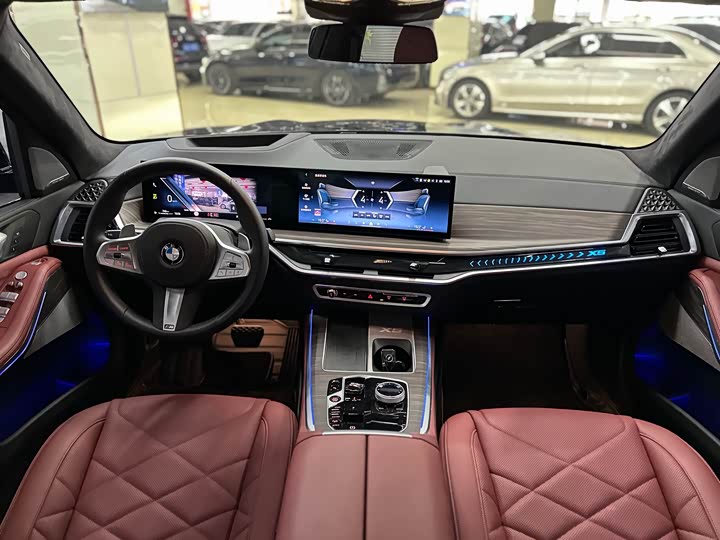 BMW X5 2023 2023款 xDrive 40Li M运动曜夜套装