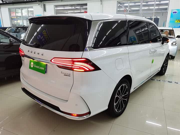 Roewe iMax 8 2022 2022款 400TGI 尊荣版