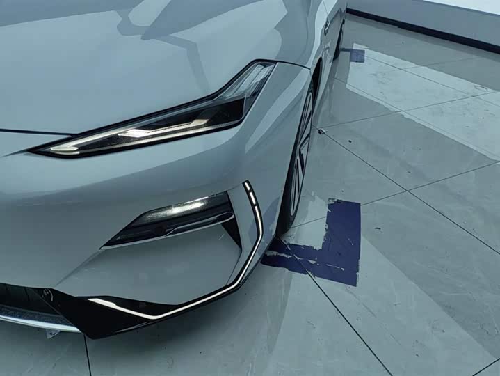 Geely Galaxy E8 2024 2024款 550km 后驱MAX