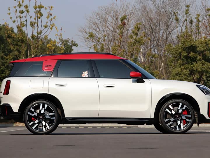 2024 Mini Countryman JCW