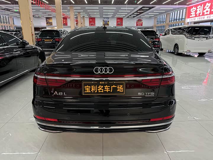 Audi A8 2025 2025款 A8L 50 TFSI quattro 臻选型