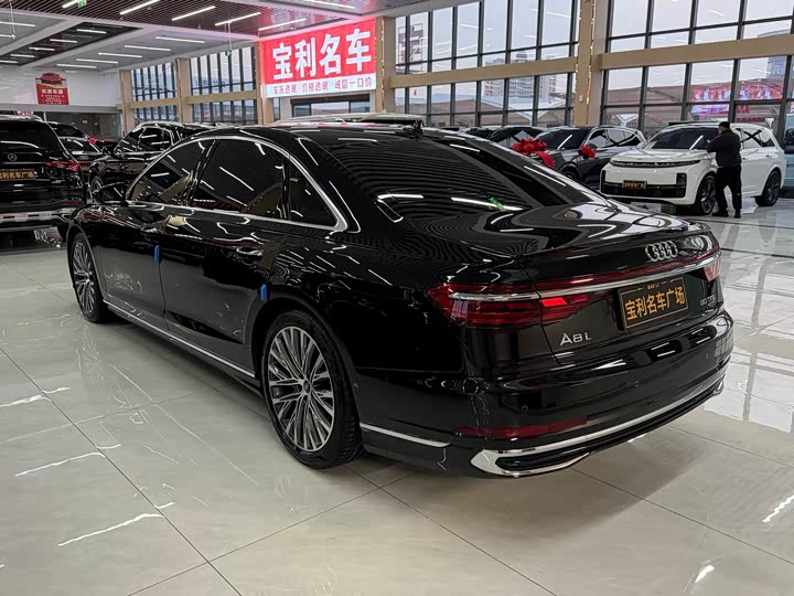 Audi A8 2025 2025款 A8L 50 TFSI quattro 臻选型