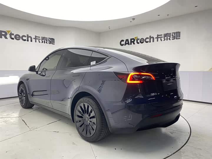 Tesla Model Y 2024 2024款 后轮驱动版