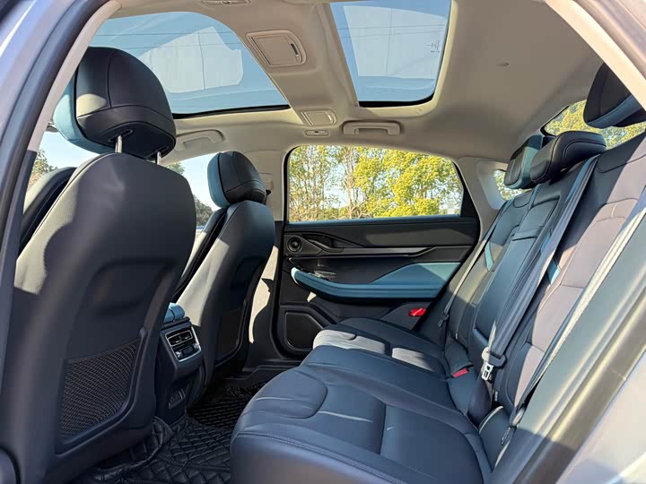 Lincoln Z (Zephyr) 2024 2024款 2.0T 两驱尊耀混动版