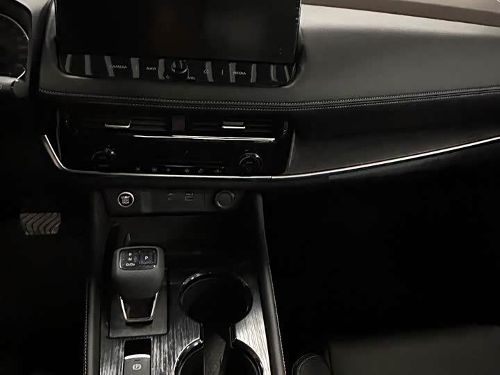 Nissan X-Trail 2021 2021款 VC-Turbo 300 CVT 4WD豪华版