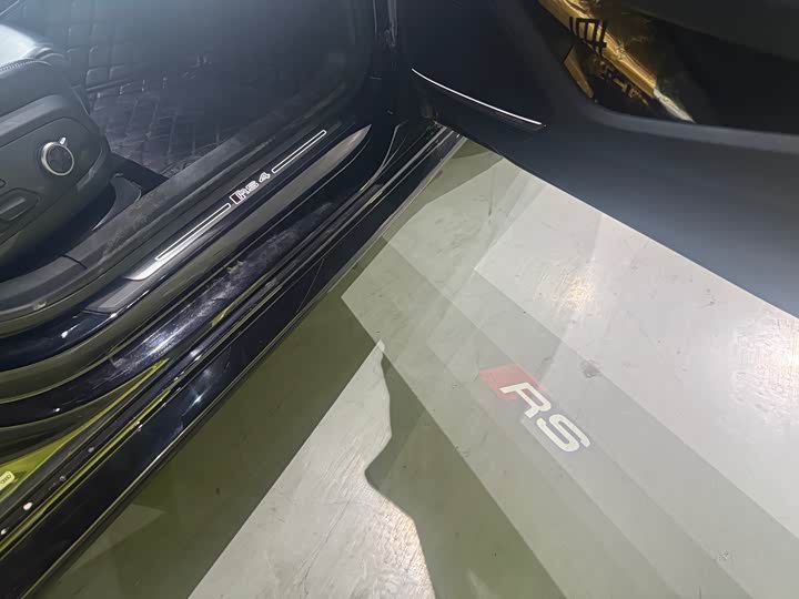 Audi RS 4 2021 2021款 RS4 Avant 黑曜版