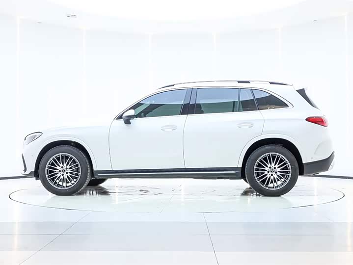 Mercedes-Benz GLC-Class 2025 2025款 改款 GLC 300 L 4MATIC 动感型 5座
