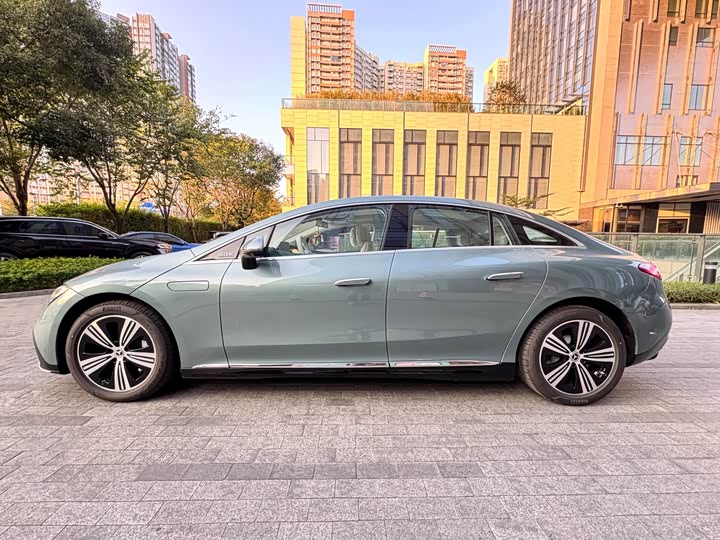 Mercedes-Benz EQE 2025 2025款 500 4MATIC 先锋版