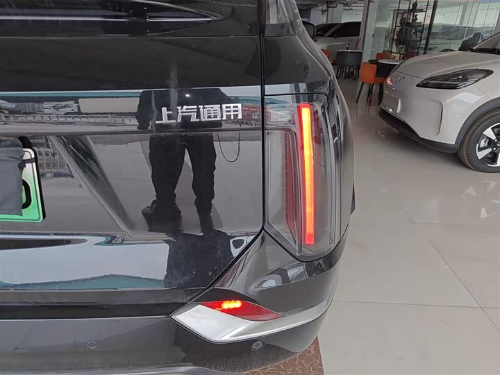 Cadillac Optiq 2024 2024款 标准续航版