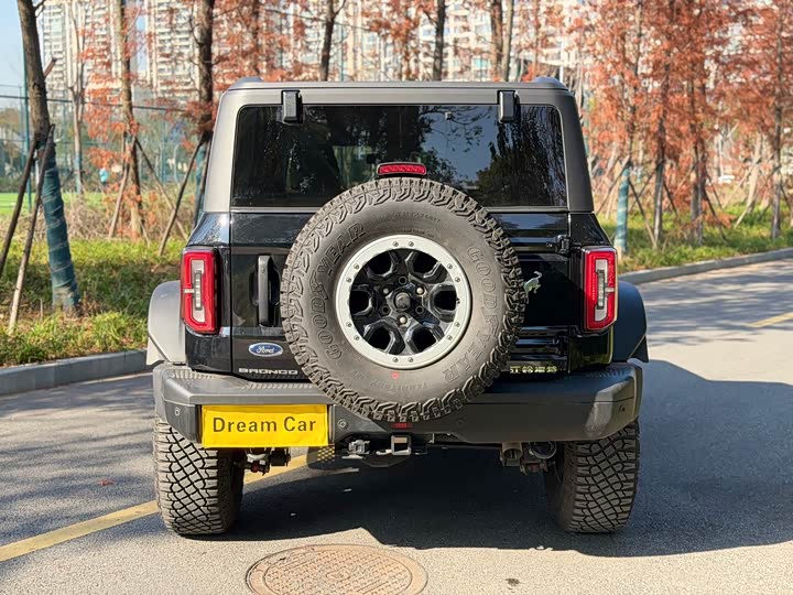 Ford Bronco 2024 2024款 2.3T 荒地