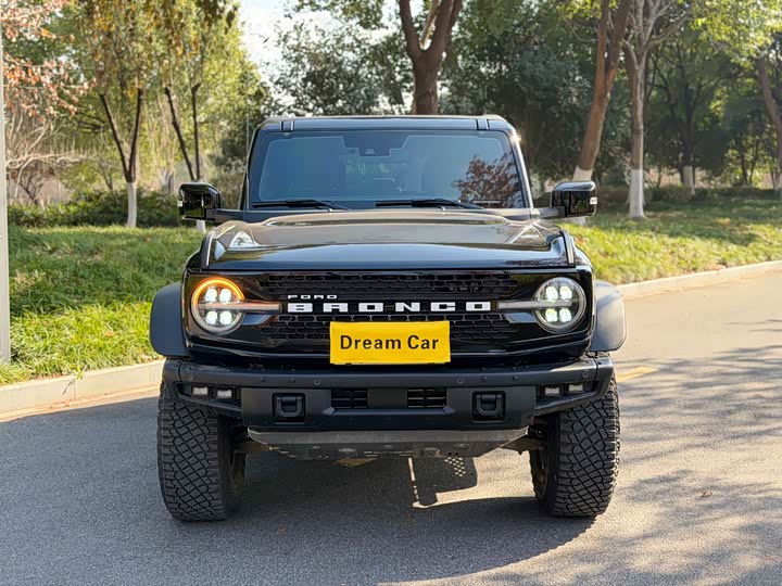 Ford Bronco 2024 2024款 2.3T 荒地