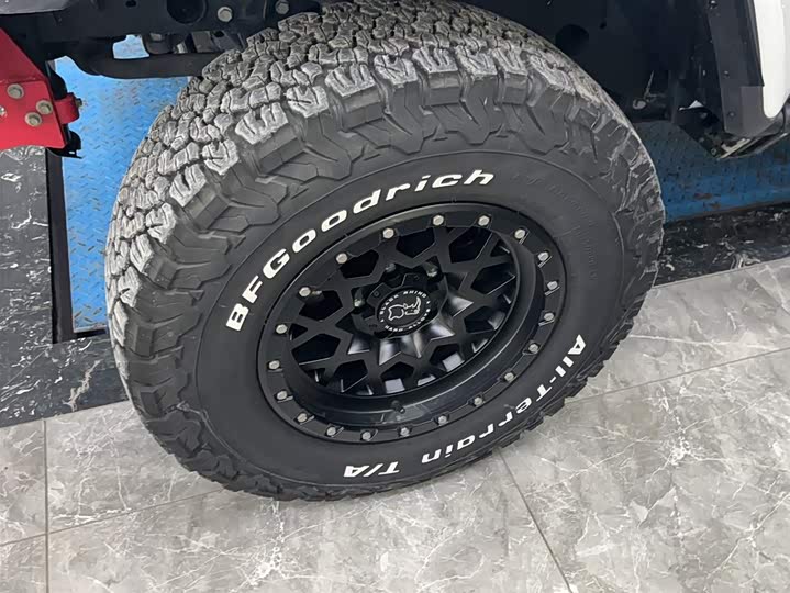 Jeep Wrangler 2024 2024款 2.0T 撒哈拉四门版