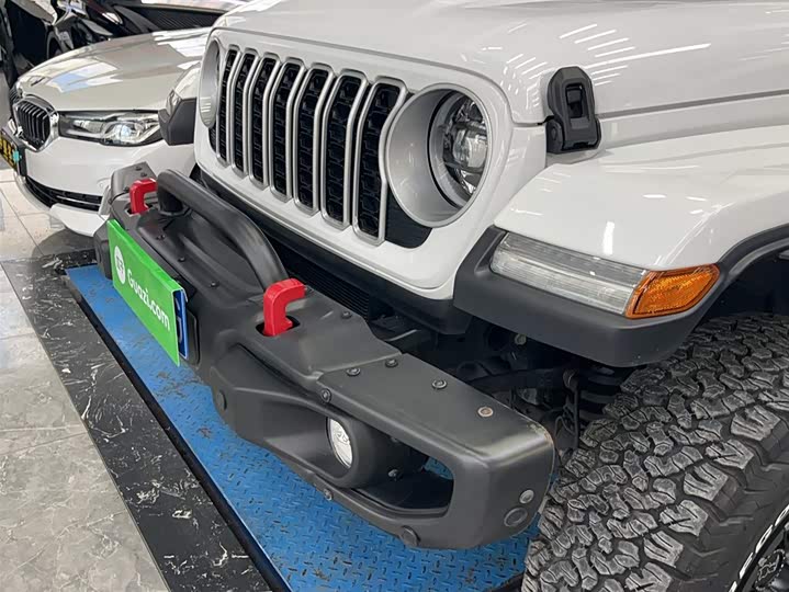 Jeep Wrangler 2024 2024款 2.0T 撒哈拉四门版