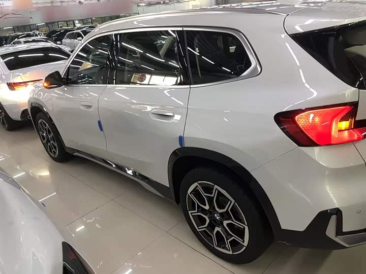 BMW X1 2024 2024款 sDrive25Li X设计套装