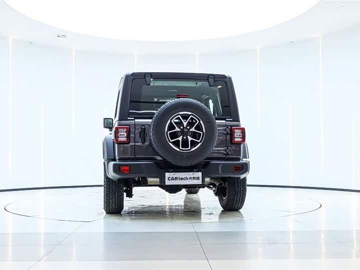 Jeep Wrangler 2024 2024款 2.0T 罗宾汉四门版