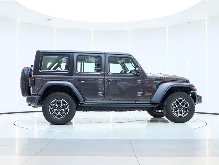 Jeep Wrangler 2024 2024款 2.0T 罗宾汉四门版
