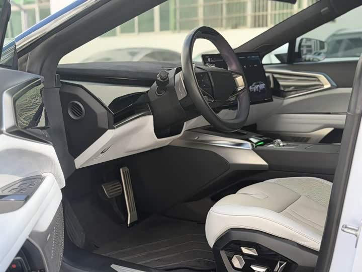 HiPhi Z 2023 2023款 四座版