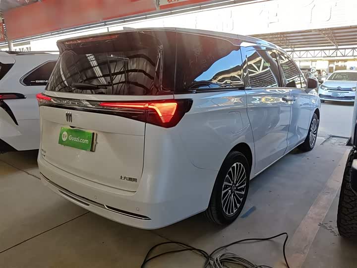 Buick GL8 Hybrid 2025 2025款 陆尚 先享版 7座