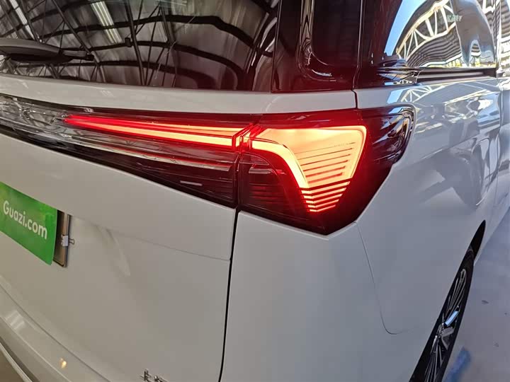 Buick GL8 Hybrid 2025 2025款 陆尚 先享版 7座