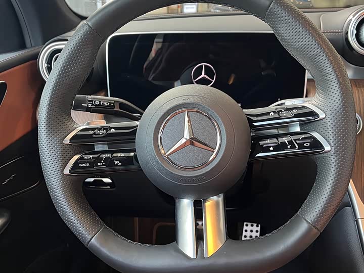 Mercedes-Benz GLC-Class Hybrid 2025 2025款 350 e L 4MATIC 典藏版