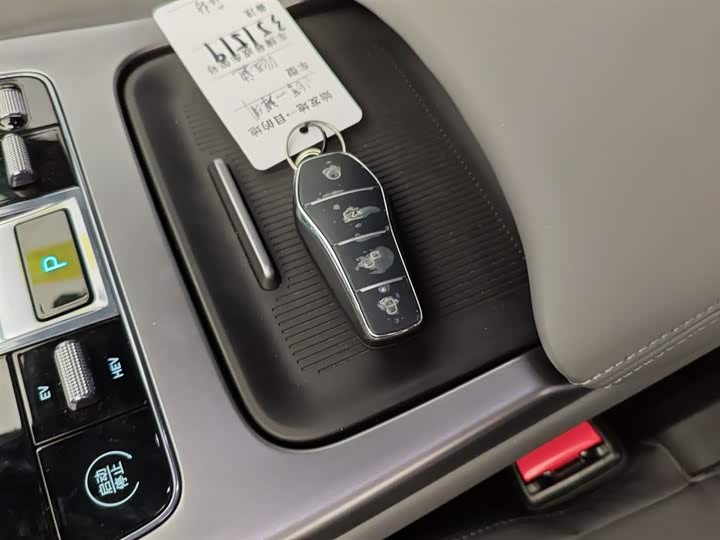 BYD Seal 07 DM-i Hybrid 2025 2025款 智驾版 DM-i 1.5T 125km 旗舰型