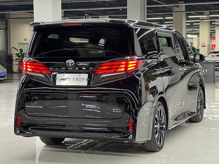 Toyota Alphard 2024 2024款 双擎 2.5L 臻享版