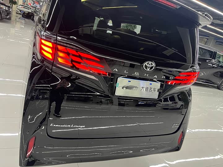 Toyota Alphard 2024 2024款 双擎 2.5L 臻享版