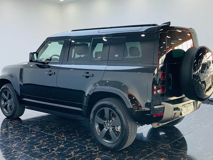 Land Rover Defender 2024 2024款 110 3.0T P400 X-DYNAMIC HSE