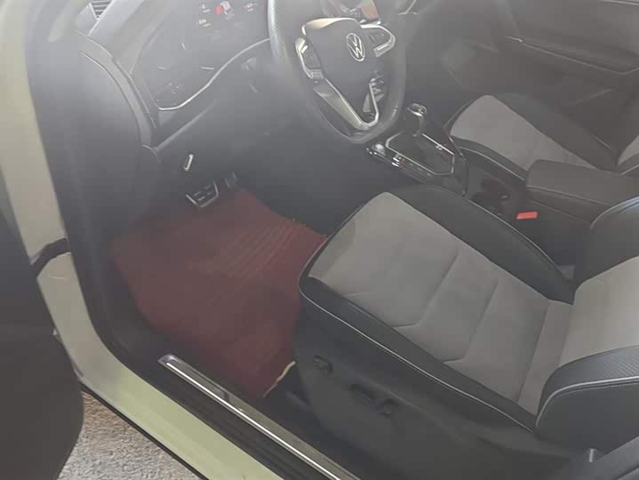 Volkswagen Tayron X 2020 2020款 330TSI 两驱旗舰智联版