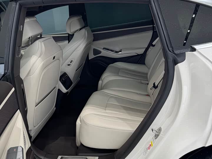 Denza Z9 2024 2024款 1100km 四驱Max版